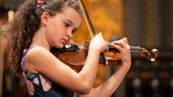 Edna Unseld “madrina” della presentazione del Piccolo Violino Magico