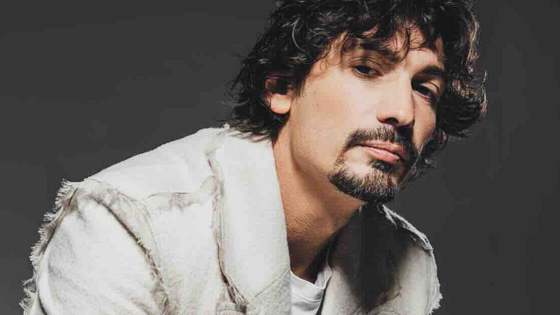 PIERDAVIDE CARONE. Si muove la città. Omaggio a Lucio Dalla